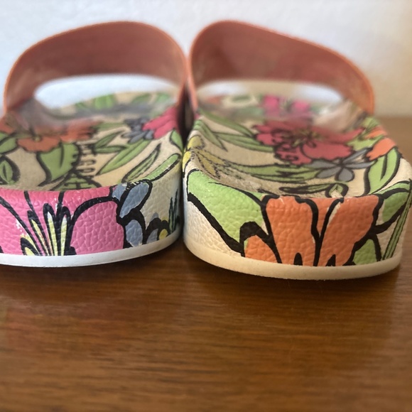 Adidas Primgreen  Slides - Picture 4 of 4